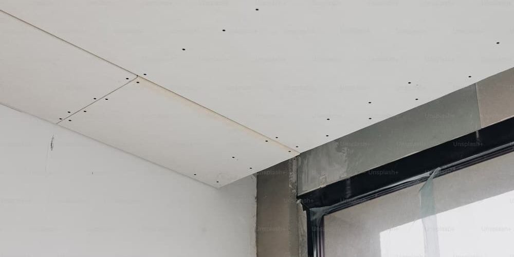 What are the Signs of Hidden Water Damage in a Building